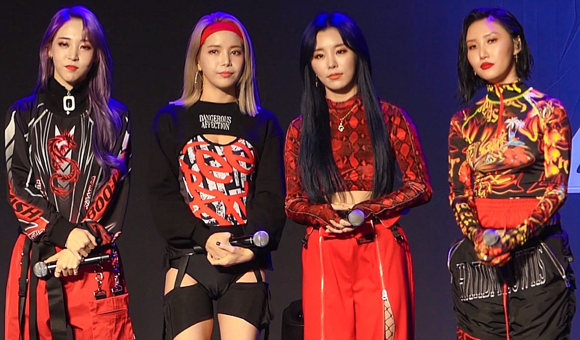 A picture of the K-pop group MAMAMOO.